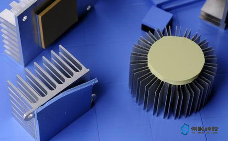 硅膠在電子行業(yè)的應(yīng)用 硅膠在電子行業(yè)的應(yīng)用