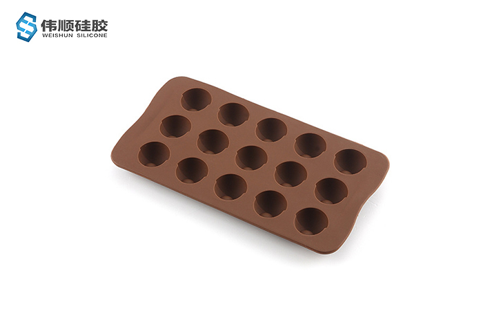 硅膠模具的使用技巧,什么是硅膠模具,硅膠模具和樹脂模具的區別 硅膠模具的使用技巧,什么是硅膠模具,硅膠模具和樹脂模具的區別