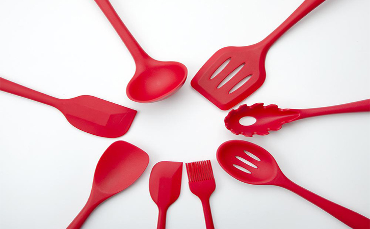 硅膠五金包膠廚具的使用注意事項和保養技巧 硅膠五金包膠廚具的使用注意事項和保養技巧