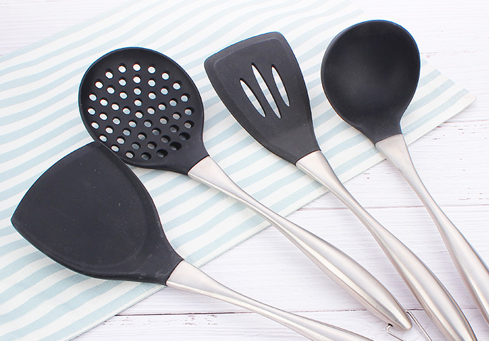 硅膠鍋鏟炒菜融化,硅膠鍋鏟高溫融化了 硅膠鍋鏟炒菜融化,硅膠鍋鏟高溫融化了