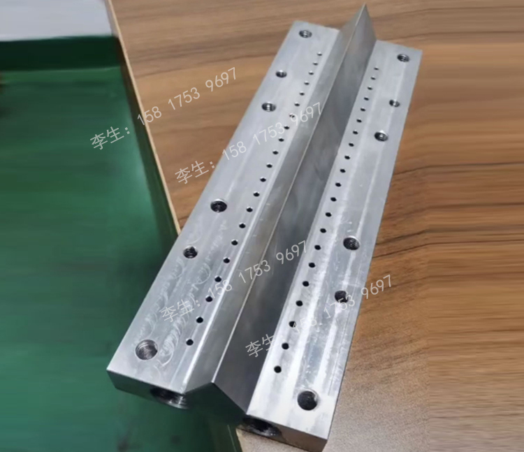 一次性口罩熔噴布模頭生產(chǎn)工廠(chǎng) 一次性口罩熔噴布模頭生產(chǎn)工廠(chǎng)