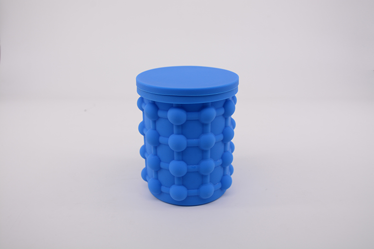 硅膠冰桶,硅膠制冰器,硅膠冰杯 硅膠冰桶,硅膠制冰器,硅膠冰杯