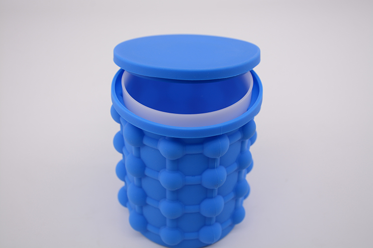 硅膠冰桶,硅膠制冰器,硅膠冰杯 硅膠冰桶,硅膠制冰器,硅膠冰杯