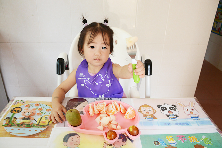 小豬佩奇硅膠餐盤 小豬佩奇硅膠餐盤